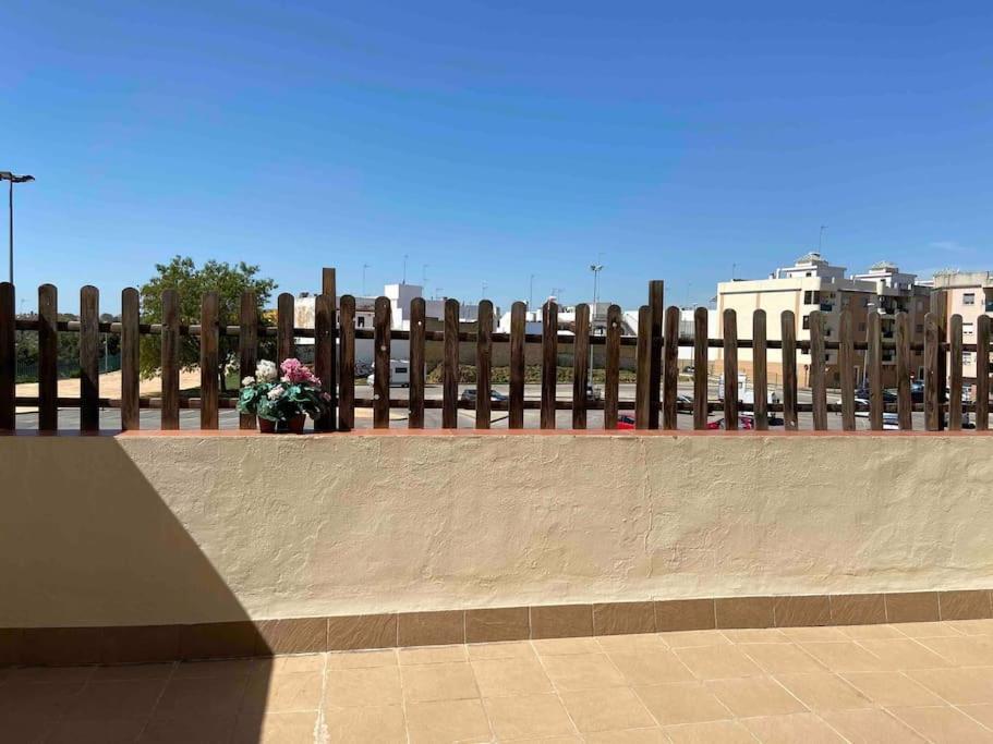 Atico Santa Lucia Terraza Y Parking Gratuitos Appartement Alcalá de Guadaira Buitenkant foto